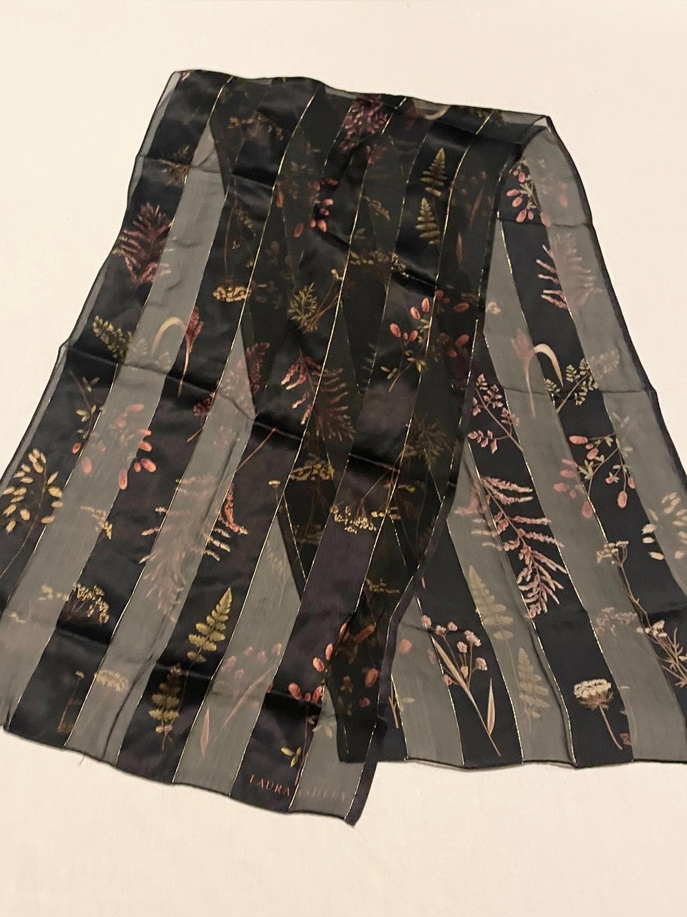 LAURA ASHLEY Vintage 100% Silk Botanical Floral Striped Scarf Gold Metallic Trim